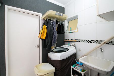 Casa de condomínio para alugar com 120m², 3 quartos e 2 vagas Casa de condomínio para alugar com 120m², 3 quartos e 2 vagasLavanderia