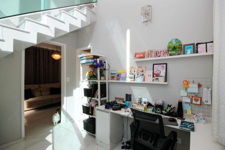 Casa de condomínio para alugar com 120m², 3 quartos e 2 vagas Casa de condomínio para alugar com 120m², 3 quartos e 2 vagasEscritório
