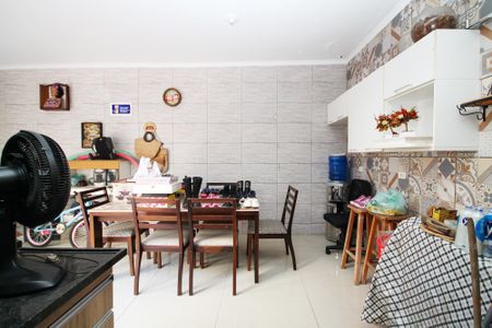 Casa de condomínio para alugar com 120m², 3 quartos e 2 vagas Casa de condomínio para alugar com 120m², 3 quartos e 2 vagasChurrasqueira