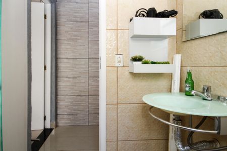 Casa de condomínio para alugar com 120m², 3 quartos e 2 vagas Casa de condomínio para alugar com 120m², 3 quartos e 2 vagasBanheiro Externo
