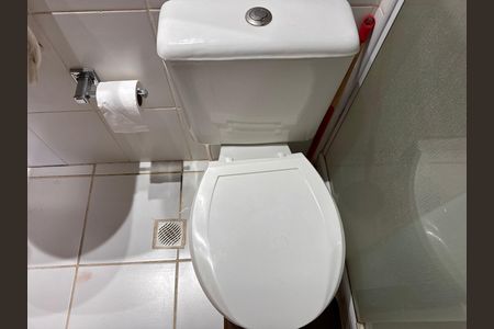 Casa de condomínio para alugar com 84m², 3 quartos e 1 vaga Casa de condomínio para alugar com 84m², 3 quartos e 1 vagaBanheiro Social