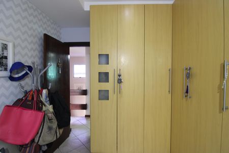 Casa de condomínio à venda com 215m², 4 quartos e 2 vagasQuarto 2