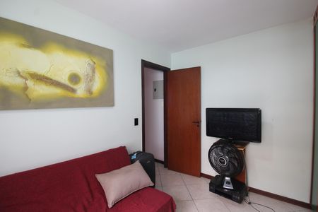 Casa de condomínio à venda com 215m², 4 quartos e 2 vagasQuarto 1