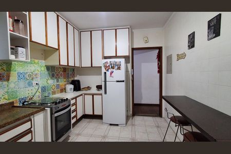 Cozinha  de apartamento à venda com 3 quartos, 125m² em Osvaldo Cruz, São Caetano do Sul