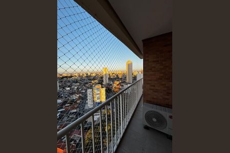 Apartamento para alugar com 64m², 2 quartos e 1 vaga Apartamento para alugar com 64m², 2 quartos e 1 vagaVaranda