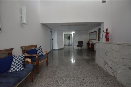 Hall de Entrada de apartamento à venda com 3 quartos, 249m² em Vila Valqueire, Rio de Janeiro
