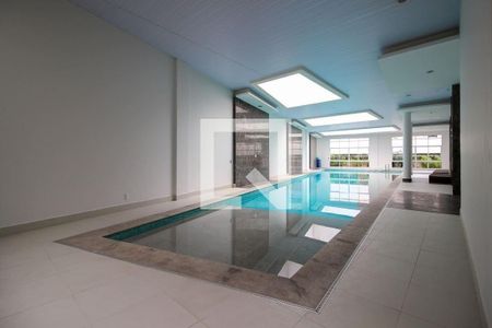 Apartamento à venda com 86m², 2 quartos e 2 vagas Apartamento à venda com 86m², 2 quartos e 2 vagasÁrea Comum - Piscina
