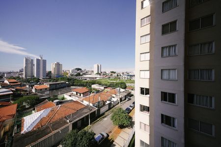 Vista do Quarto 2 de apartamento para alugar com 2 quartos, 44m² em Vila Penteado, São Paulo