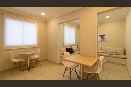 Apartamento para alugar com 44m², 2 quartos e sem vaga Apartamento para alugar com 44m², 2 quartos e sem vagaÁrea comum - Salão de festas