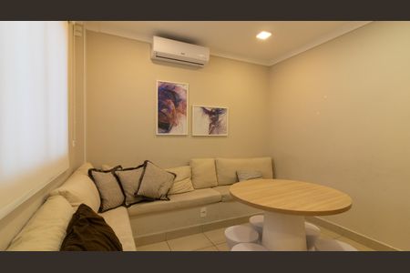 Apartamento para alugar com 44m², 2 quartos e sem vaga Apartamento para alugar com 44m², 2 quartos e sem vagaÁrea comum - Salão de festas