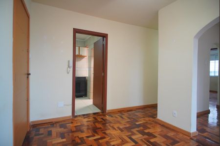 Sala 1 de apartamento à venda com 3 quartos, 70m² em Vila Ipiranga, Porto Alegre