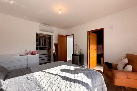 Casa para alugar com 180m², 3 quartos e 2 vagas Casa para alugar com 180m², 3 quartos e 2 vagasSuíte 1