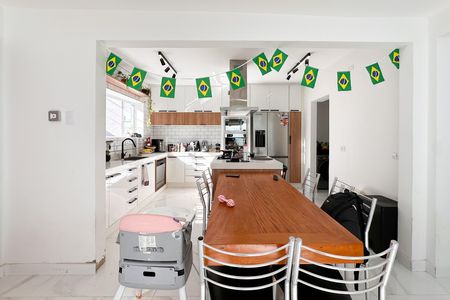 Cozinha de casa para alugar com 3 quartos, 180m² em Vila Alvinopolis, São Bernardo do Campo