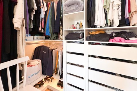 Casa para alugar com 180m², 3 quartos e 2 vagas Casa para alugar com 180m², 3 quartos e 2 vagasCloset da suíte 1