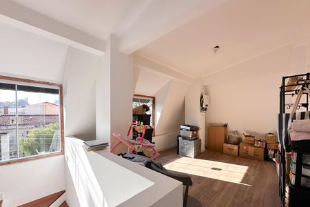 Sótão  de casa para alugar com 3 quartos, 180m² em Vila Alvinopolis, São Bernardo do Campo