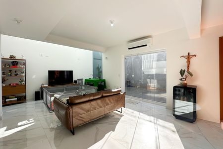 Sala de casa para alugar com 3 quartos, 180m² em Vila Alvinopolis, São Bernardo do Campo