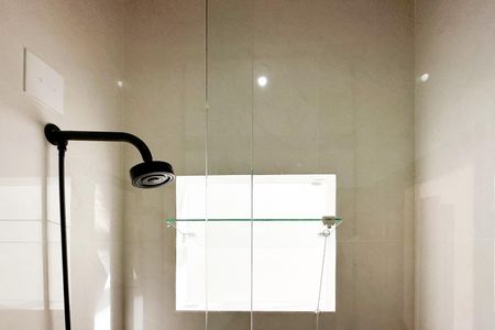 Casa para alugar com 180m², 3 quartos e 2 vagas Casa para alugar com 180m², 3 quartos e 2 vagasBanheiro da Suíte 2