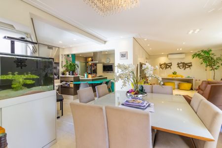 Apartamento à venda com 150m², 3 quartos e 4 vagas Apartamento à venda com 150m², 3 quartos e 4 vagasSala