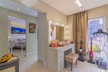 Apartamento à venda com 150m², 3 quartos e 4 vagas Apartamento à venda com 150m², 3 quartos e 4 vagasSuíte