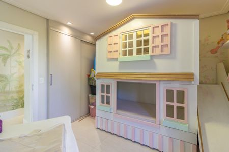 Apartamento à venda com 150m², 3 quartos e 4 vagas Apartamento à venda com 150m², 3 quartos e 4 vagasQuarto