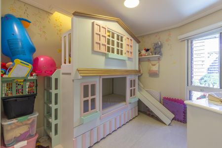 Apartamento à venda com 150m², 3 quartos e 4 vagas Apartamento à venda com 150m², 3 quartos e 4 vagasQuarto