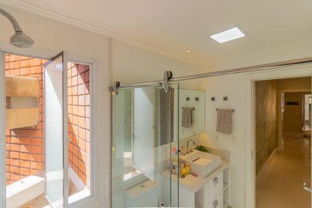 Apartamento à venda com 150m², 3 quartos e 4 vagas Apartamento à venda com 150m², 3 quartos e 4 vagasBanheiro