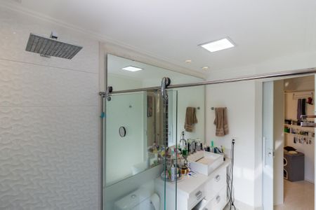 Apartamento à venda com 150m², 3 quartos e 4 vagas Apartamento à venda com 150m², 3 quartos e 4 vagasBanheiro da Suíte