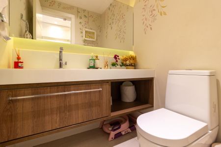 Apartamento à venda com 150m², 3 quartos e 4 vagas Apartamento à venda com 150m², 3 quartos e 4 vagasLavabo