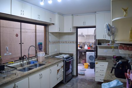 Cozinha de casa à venda com 3 quartos, 120m² em Vila Carrão, São Paulo