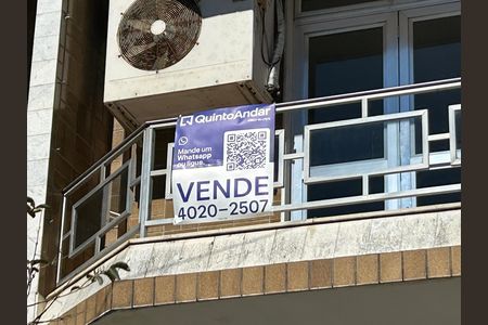 Apartamento à venda com 140m², 3 quartos e 2 vagasFachada + placa