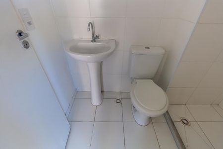 Apartamento à venda com 37m², 2 quartos e sem vaga Apartamento à venda com 37m², 2 quartos e sem vagaBanheiro