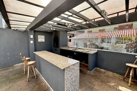 Apartamento à venda com 54m², 2 quartos e 1 vaga Apartamento à venda com 54m², 2 quartos e 1 vagaÁrea comum - Churrasqueira