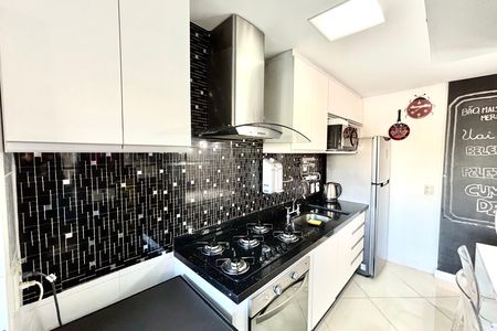 Apartamento à venda com 54m², 2 quartos e 1 vaga Apartamento à venda com 54m², 2 quartos e 1 vagaCozinha