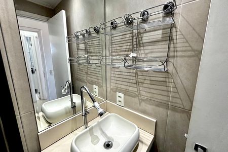 Apartamento à venda com 54m², 2 quartos e 1 vaga Apartamento à venda com 54m², 2 quartos e 1 vagaBanheiro da Suíte 1