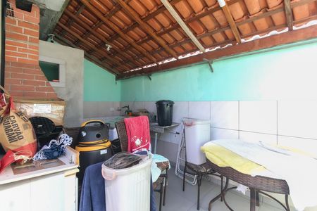 Casa para alugar com 59m², 2 quartos e 2 vagas Casa para alugar com 59m², 2 quartos e 2 vagasÁrea de Serviço