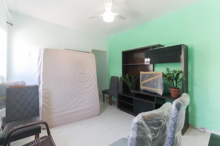 Casa para alugar com 59m², 2 quartos e 2 vagas Casa para alugar com 59m², 2 quartos e 2 vagasSala