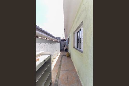 Corredor Externo  de casa à venda com 2 quartos, 59m² em Jardim Lajeado, São Paulo
