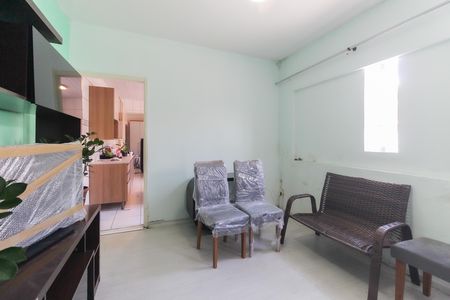 Sala de casa à venda com 2 quartos, 59m² em Jardim Lajeado, São Paulo