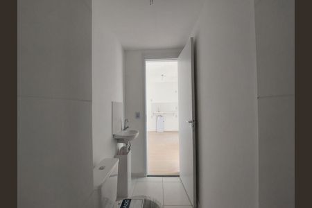 Apartamento para alugar com 28m², 2 quartos e sem vaga Apartamento para alugar com 28m², 2 quartos e sem vagaBanheiro