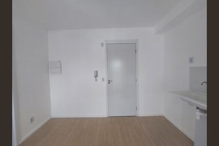 Sala de apartamento para alugar com 2 quartos, 28m² em Campo Grande, São Paulo