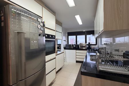Apartamento para alugar com 148m², 3 quartos e 2 vagasCozinha
