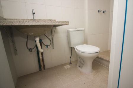 Apartamento para alugar com 57m², 2 quartos e 1 vaga Apartamento para alugar com 57m², 2 quartos e 1 vagaBanheiro Social