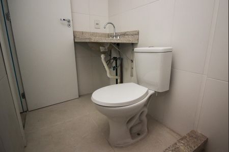 Apartamento para alugar com 57m², 2 quartos e 1 vaga Apartamento para alugar com 57m², 2 quartos e 1 vagaBanheiro da Suíte