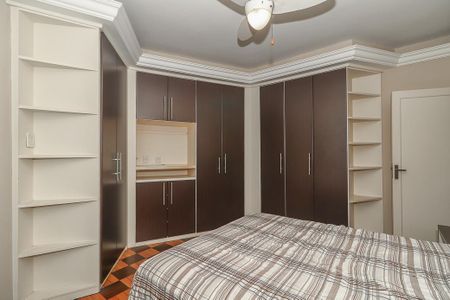 Quarto 2 de apartamento para alugar com 2 quartos, 87m² em Bom Fim, Porto Alegre