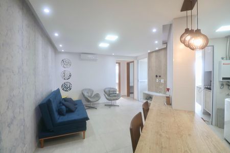 Apartamento para alugar com 2 quartos, 47m² em Jardim Virginia, Guarujá