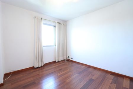 Apartamento para alugar com 88m², 2 quartos e 1 vagaQuarto 1