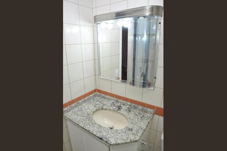 Apartamento à venda com 65m², 2 quartos e 1 vaga Apartamento à venda com 65m², 2 quartos e 1 vagaDetalhe - Banheiro Social