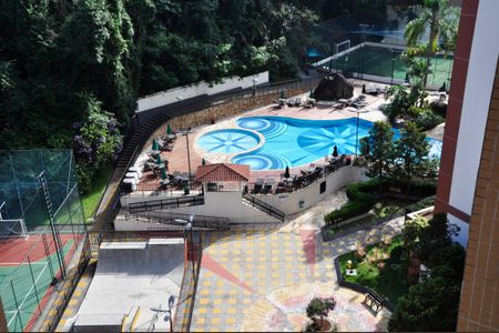 Apartamento à venda com 65m², 2 quartos e 1 vaga Apartamento à venda com 65m², 2 quartos e 1 vagaDetalhe - Vista da Área de Serviço