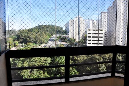 Apartamento à venda com 65m², 2 quartos e 1 vaga Apartamento à venda com 65m², 2 quartos e 1 vagaDetalhe - Varanda da Sala e Sala de Jantar