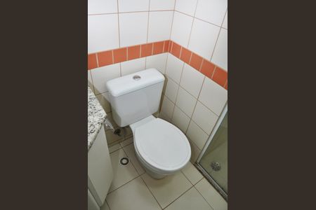 Apartamento à venda com 65m², 2 quartos e 1 vaga Apartamento à venda com 65m², 2 quartos e 1 vagaDetalhe - Banheiro Social